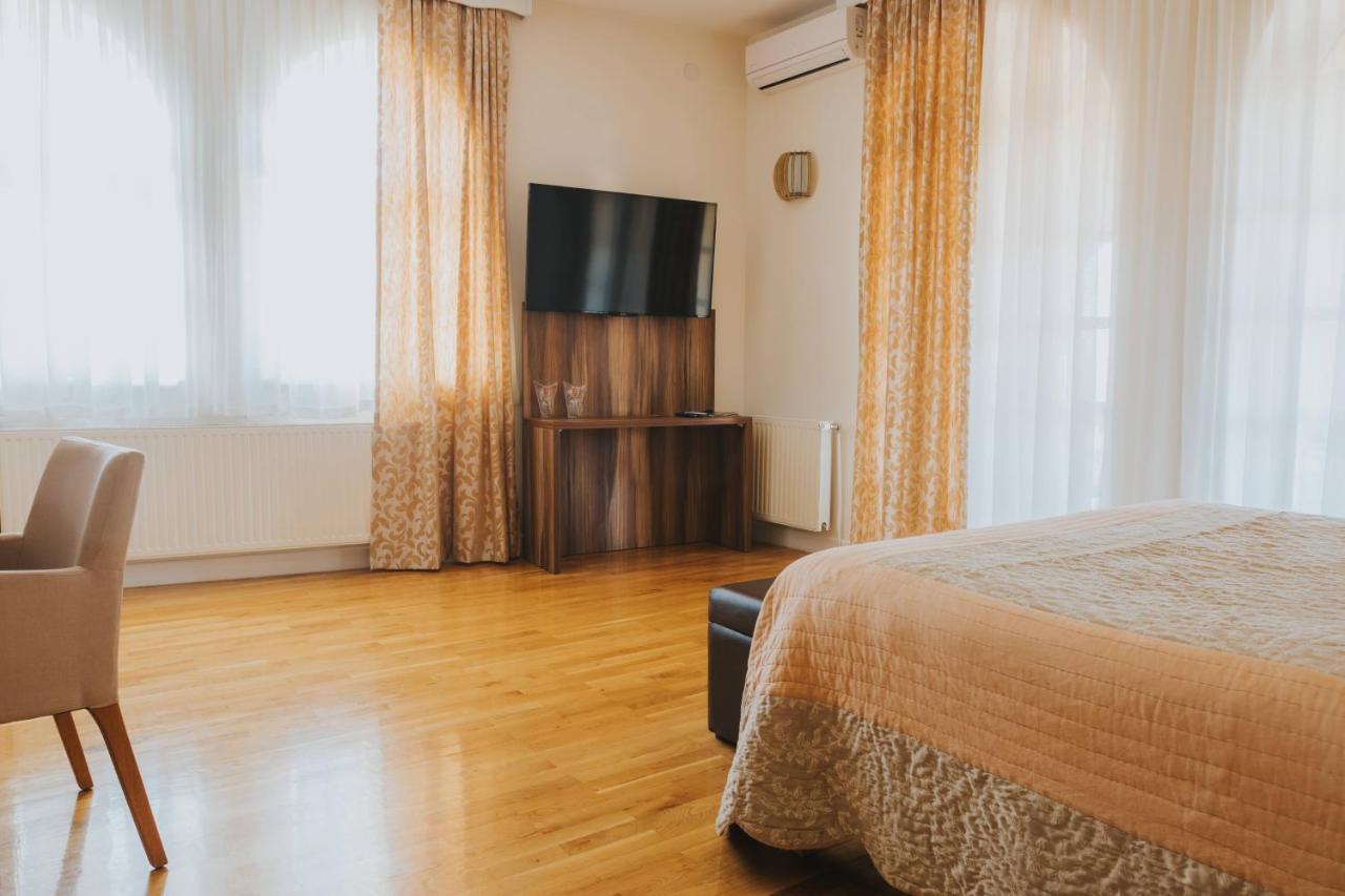 Motel Vila Bakarni Brčko Buitenkant foto