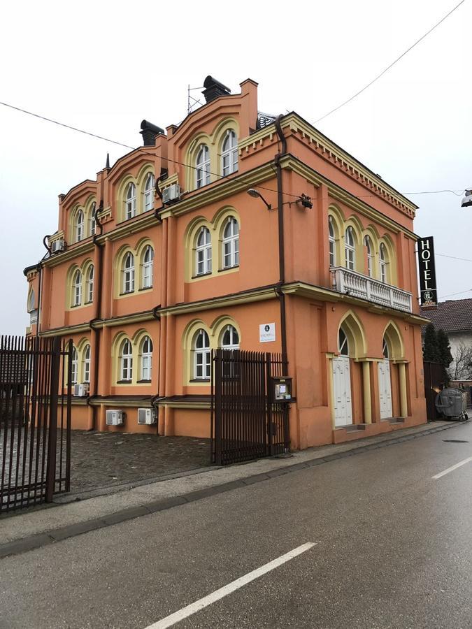 Motel Vila Bakarni Brčko Buitenkant foto